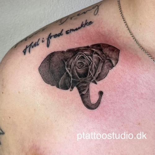 Tatovering lavet af P Tattoo Studio i Ikast