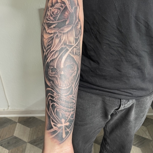 Tatovering på underarm lavet ved P Tattoo Studio i Ikast